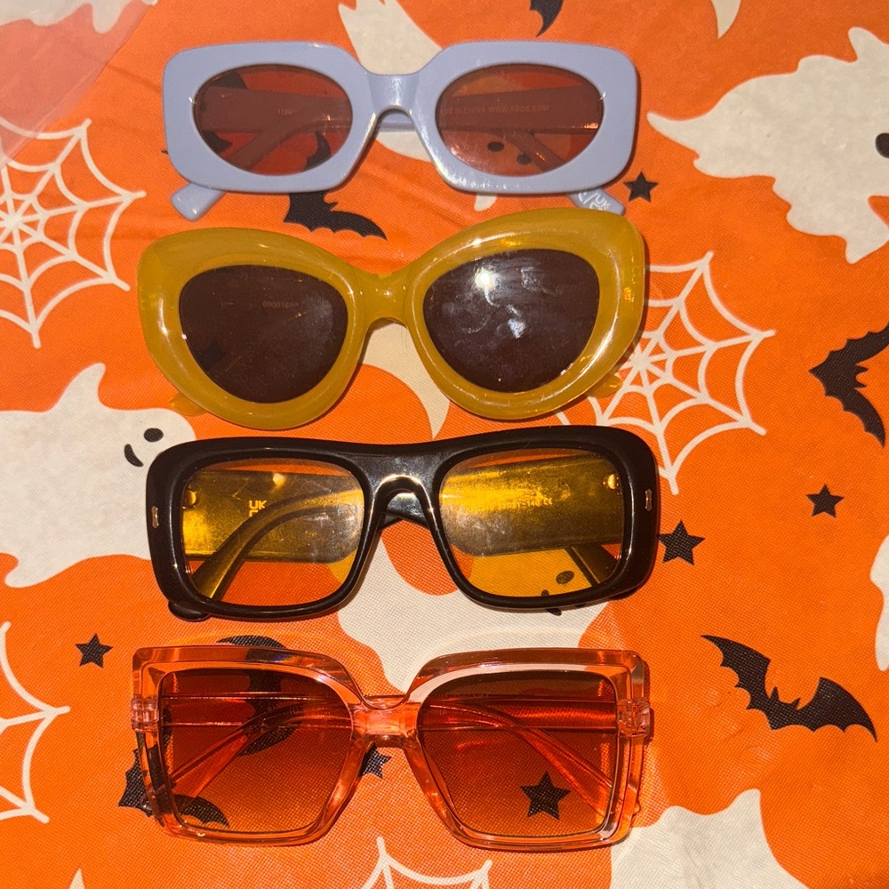 Fun Sunglass Set